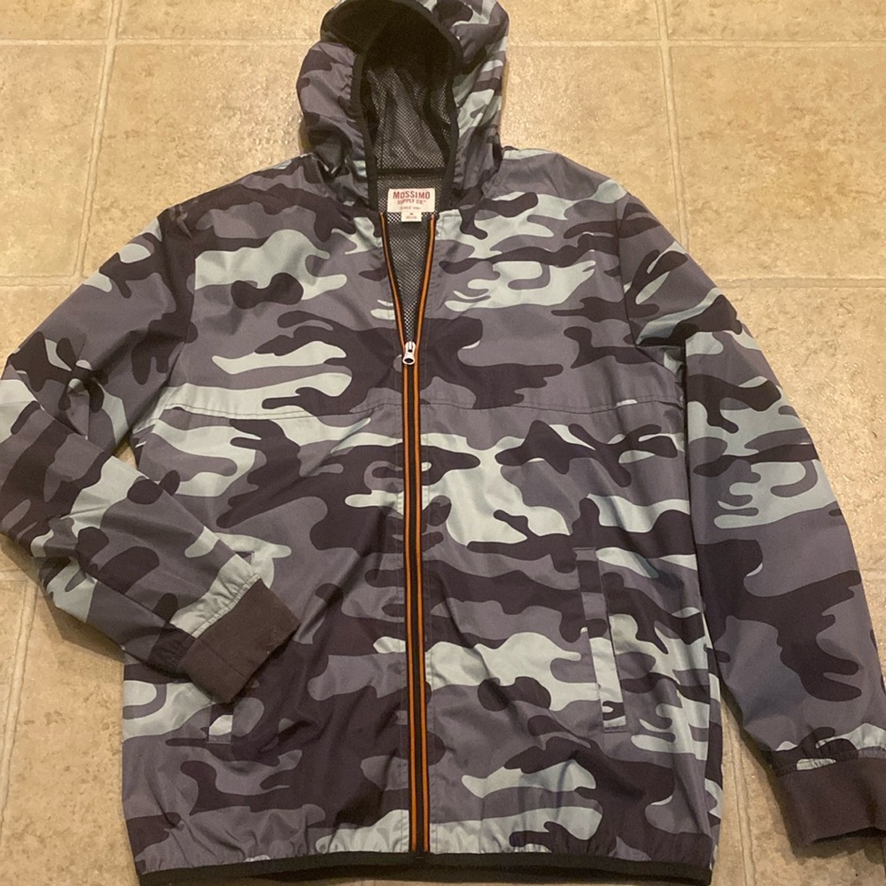 Mens Camo rain jacket Mossimo size Medium